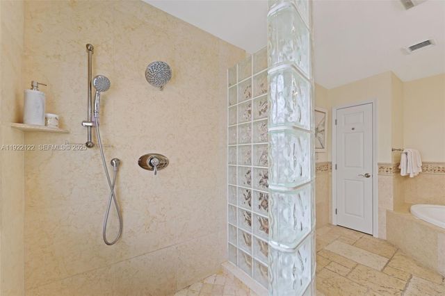 608 Middle River Dr, Fort Lauderdale, FL 33304