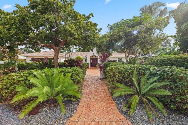 608 Middle River Dr, Fort Lauderdale, FL 33304