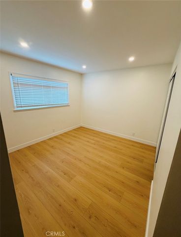 10024 Norwich Avenue, San Fernando, CA 91345