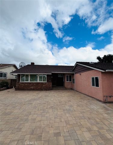 10024 Norwich Avenue, San Fernando, CA 91345