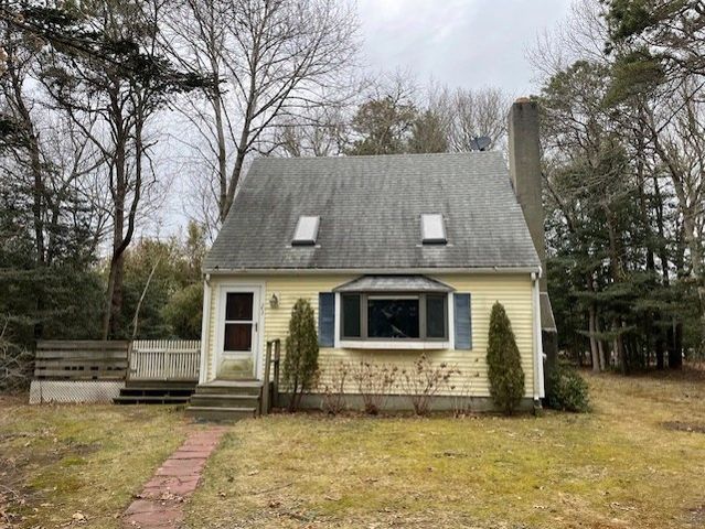 23 Captain Baker Rd, Barnstable, MA 02648