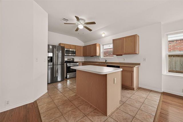 554 Cypresswood Trace, Spring, TX 77373