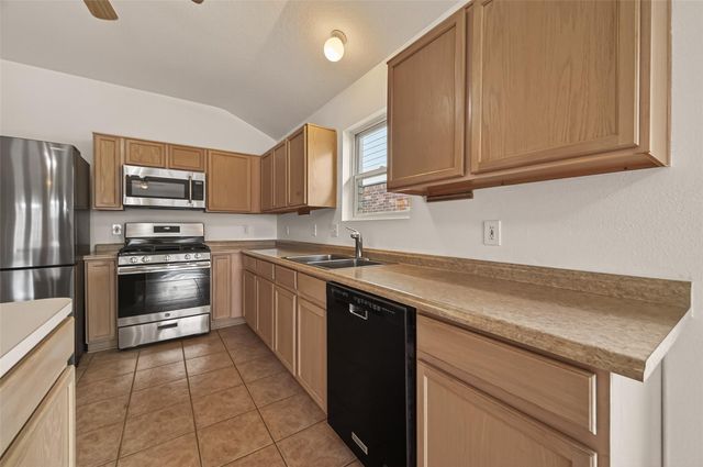 554 Cypresswood Trace, Spring, TX 77373