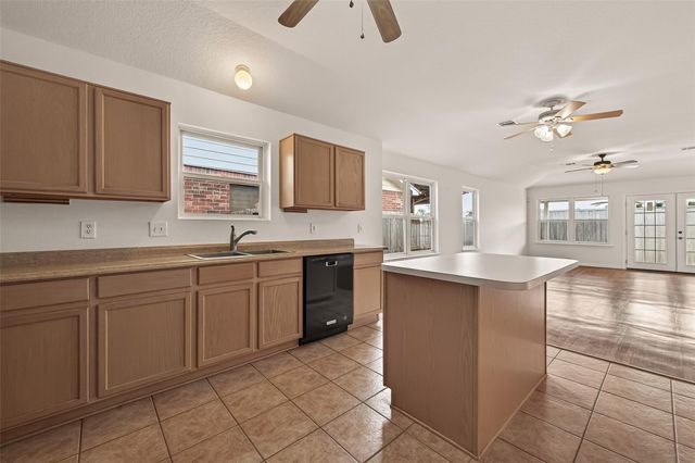 554 Cypresswood Trace, Spring, TX 77373