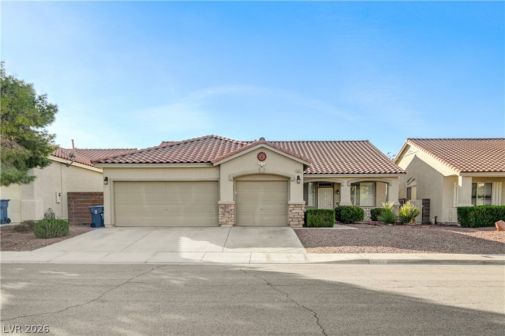 5851 Flight Wing Street, Las Vegas, NV 89113 — exterior