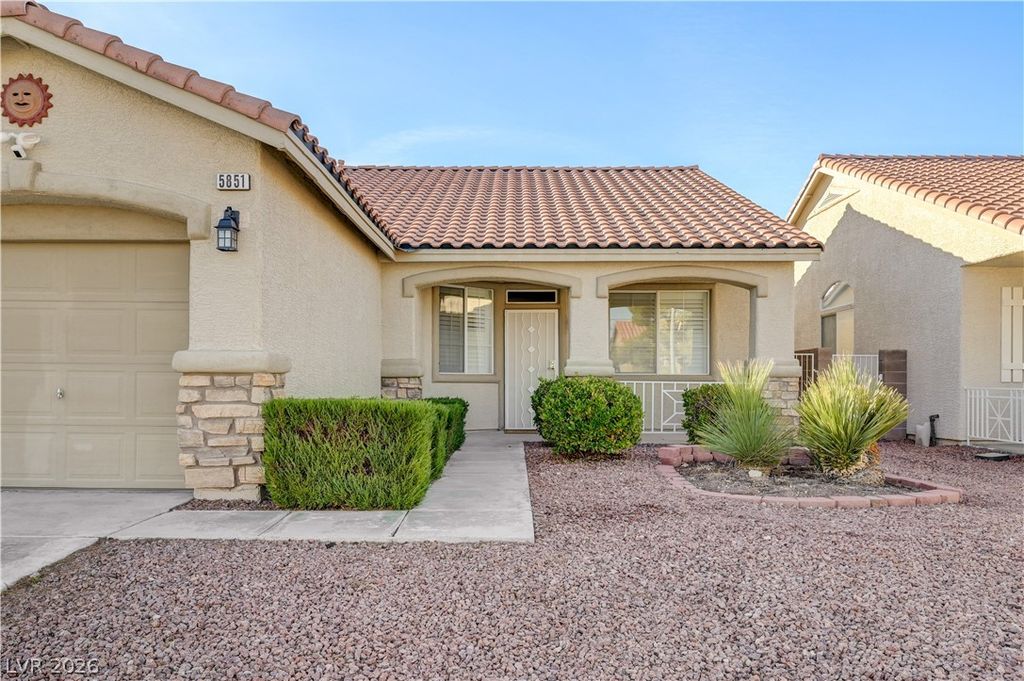 5851 Flight Wing Street, Las Vegas, NV 89113 — photo 3