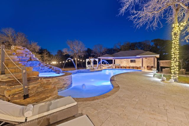 238 W Overlook Mountain RD, Buda, TX 78610