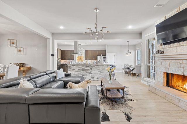 238 W Overlook Mountain RD, Buda, TX 78610