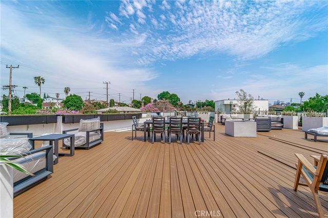 2828 London Street 305, Los Angeles, CA 90026