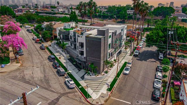 2828 London Street 305, Los Angeles, CA 90026