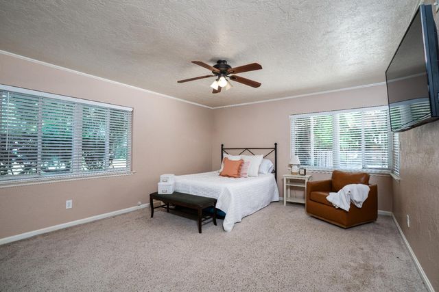 2173 S Minnewawa, Fresno, CA 93727
