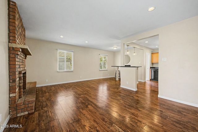 1216 W CLARENDON Avenue, Phoenix, AZ 85013