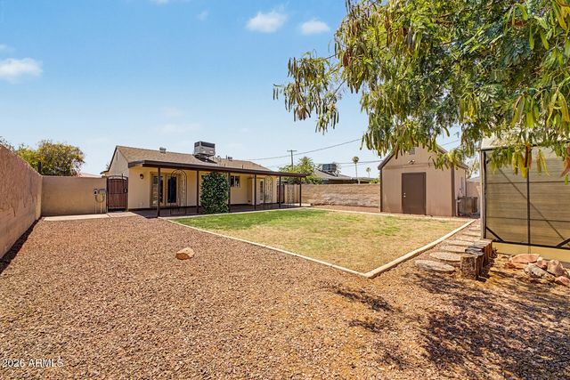 1216 W CLARENDON Avenue, Phoenix, AZ 85013