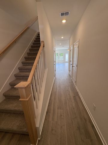 424 Slugger St, Smyrna, TN 37167