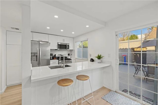 26914 Via Terraza, Saugus, CA 91350