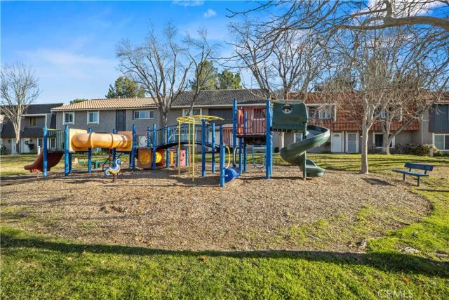 26914 Via Terraza, Saugus, CA 91350