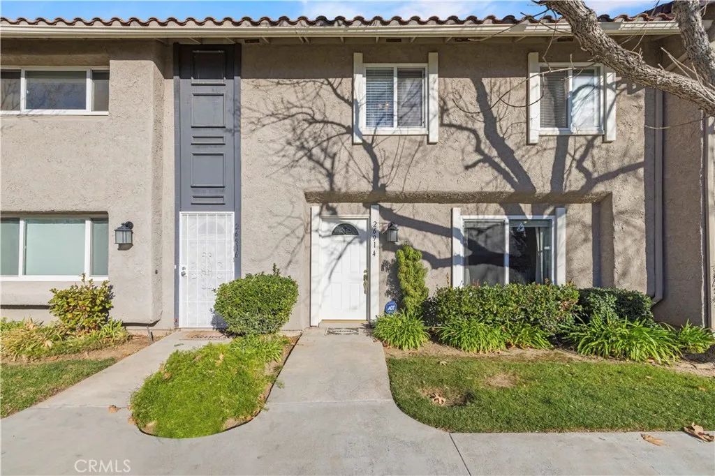 26914 Via Terraza, Saugus, CA 91350