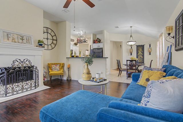 2041 Falls Creek, Little Elm, TX 75068