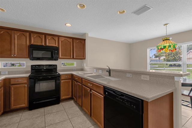 5901 CANDLE GLOW PLACE, Leesburg, FL 34748