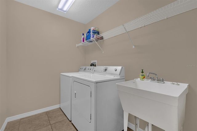 5901 CANDLE GLOW PLACE, Leesburg, FL 34748