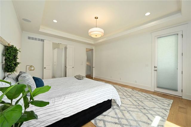 11903 W 167th Terrace, Overland Park, KS 66221