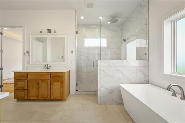 11903 W 167th Terrace, Overland Park, KS 66221