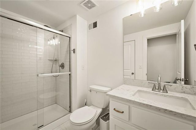 11903 W 167th Terrace, Overland Park, KS 66221