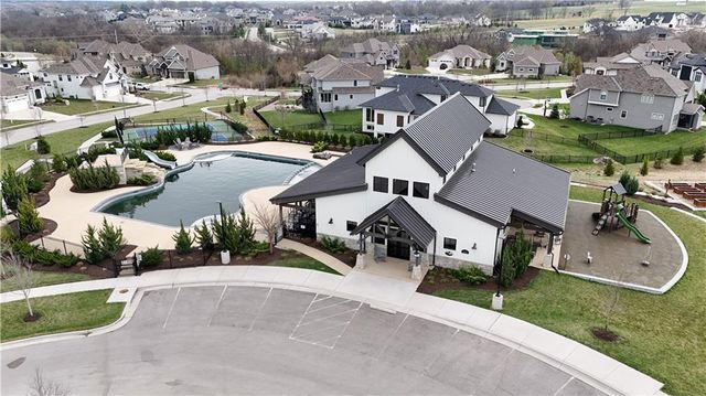 11903 W 167th Terrace, Overland Park, KS 66221