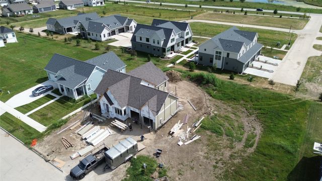 2930 N Brier Lane, Cumming, IA 50061