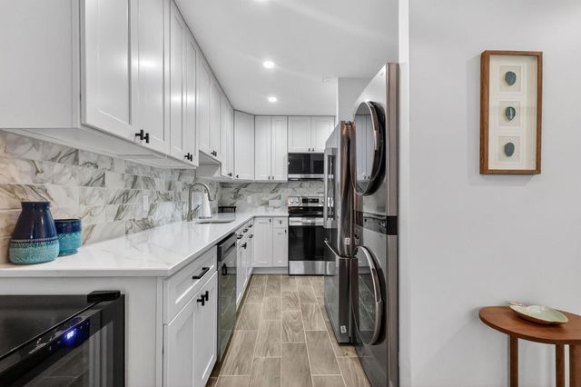 1101 Cactus Terrace 204, Delray Beach, FL 33445