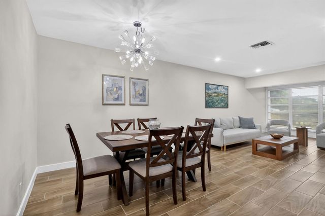 1101 Cactus Terrace 204, Delray Beach, FL 33445