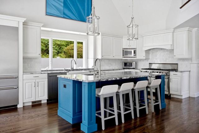 375 Baxters Neck Road, Marstons Mills, MA 02648