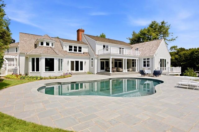 375 Baxters Neck Road, Marstons Mills, MA 02648