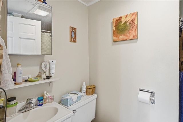 1480 North Avenue, Burlington, VT 05408