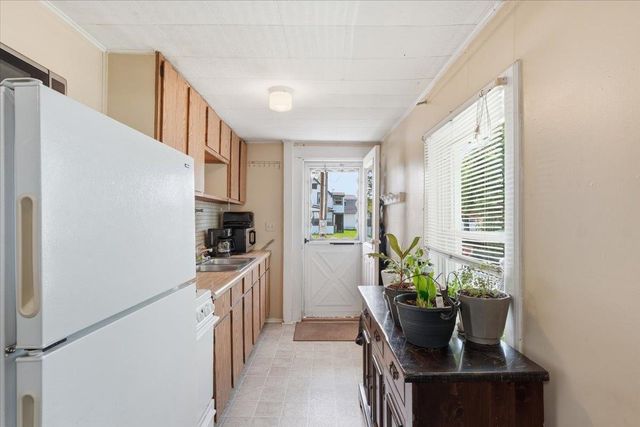1480 North Avenue, Burlington, VT 05408