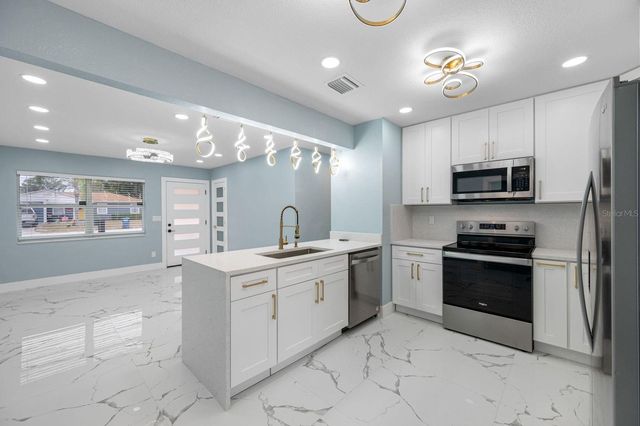 1469 YOUNG AVENUE, Clearwater, FL 33756