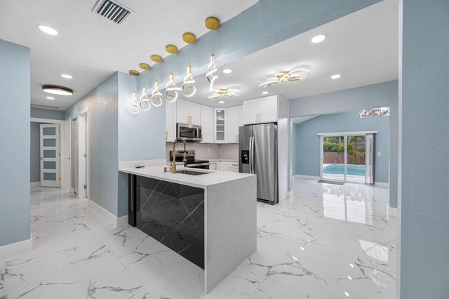 1469 YOUNG AVENUE, Clearwater, FL 33756