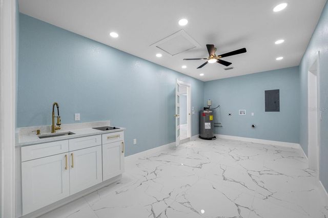 1469 YOUNG AVENUE, Clearwater, FL 33756