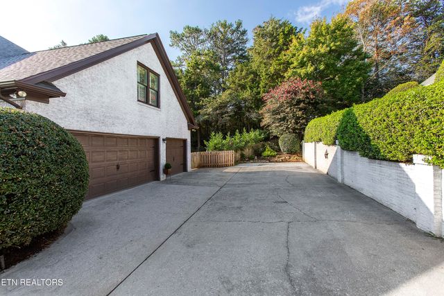 609 Brochardt Blvd, Knoxville, TN 37934