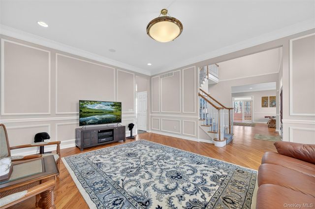 19 Parkview Circle, Carmel, NY 10512