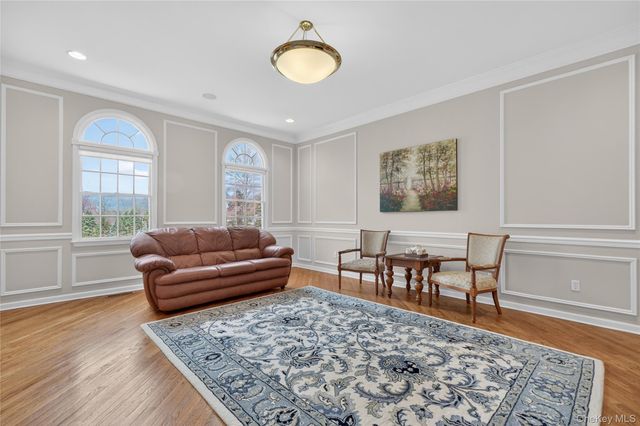 19 Parkview Circle, Carmel, NY 10512