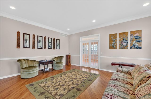 19 Parkview Circle, Carmel, NY 10512
