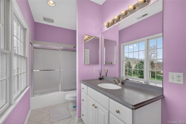 19 Parkview Circle, Carmel, NY 10512