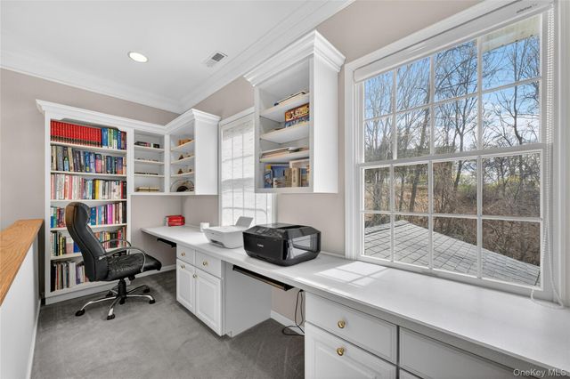 19 Parkview Circle, Carmel, NY 10512