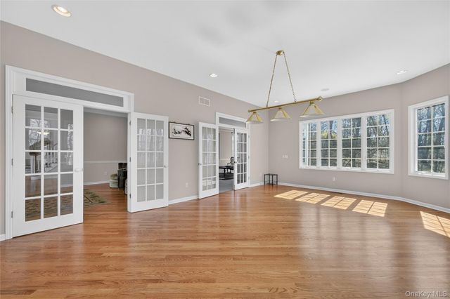 19 Parkview Circle, Carmel, NY 10512