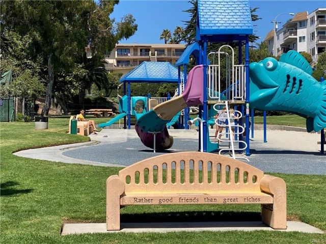 222 W Marquita 4, San Clemente, CA 92672