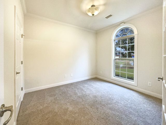 1443 Winterberry Dr, Murfreesboro, TN 37130