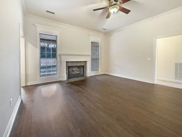 1443 Winterberry Dr, Murfreesboro, TN 37130