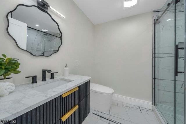 12 Irving St, Montclair Twp., NJ 07042