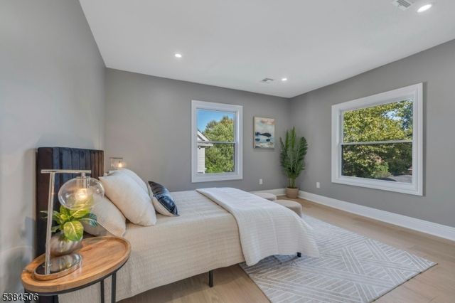 12 Irving St, Montclair Twp., NJ 07042